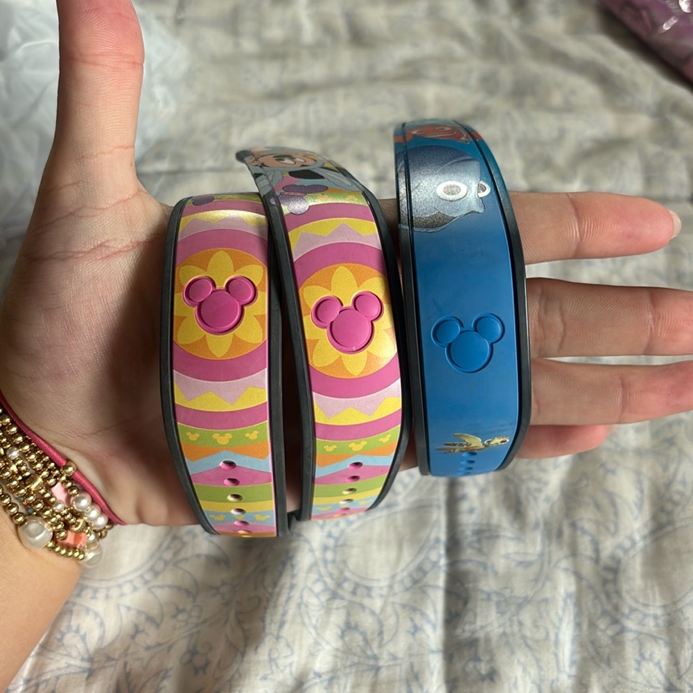 3 Disney Magic Bands (2 Easter and 1 Nemo)